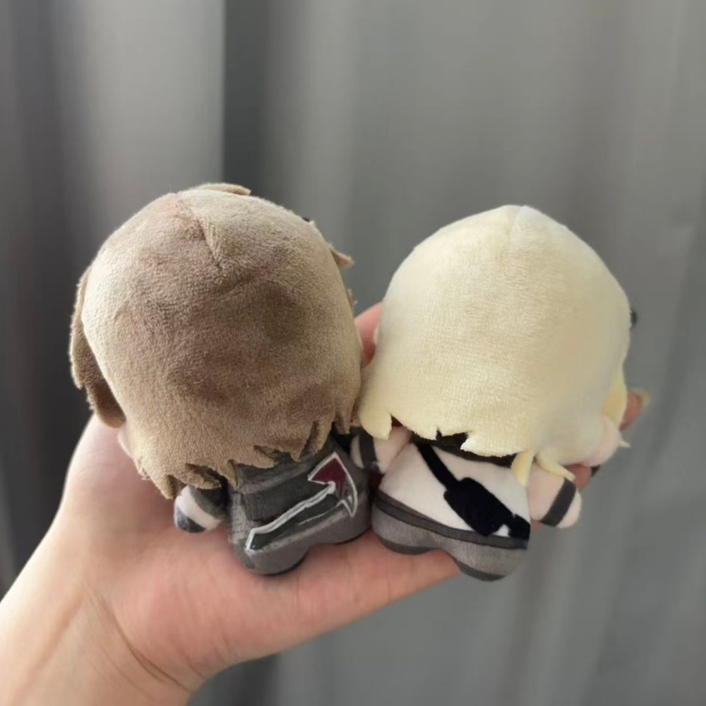 Peluche de cosplay Leon Scott  - Home Decor Center avis et prix